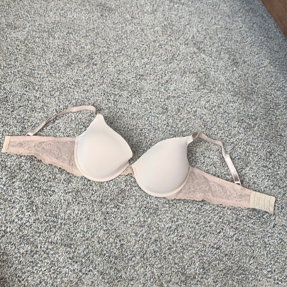 Motherhood intimates nursing bra 38D